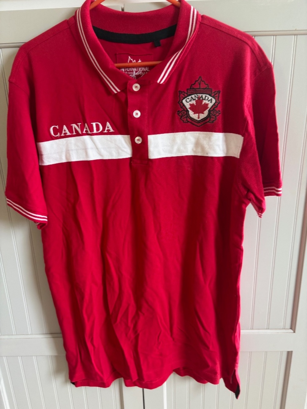 Canada t shirt. size large